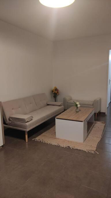شقة F4 - Duplex Spacieux Proche D'Orly أتيس مو المظهر الخارجي الصورة